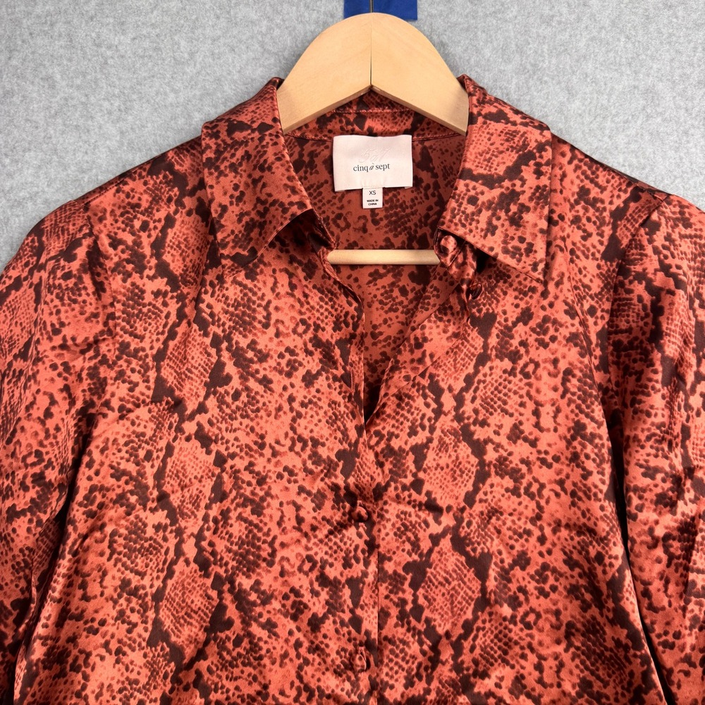 Cinq a Sept Top Womens XS Pink Brown Button Down Snake Satin Animal Print Blouse - Picture 4 of 7